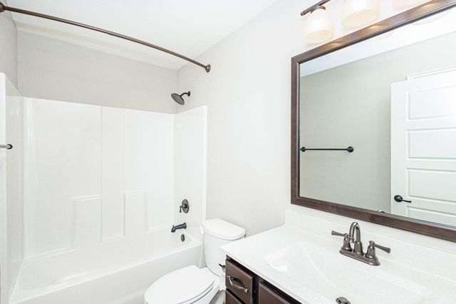 3400 WISTERIA LN, Columbia, MO 65203