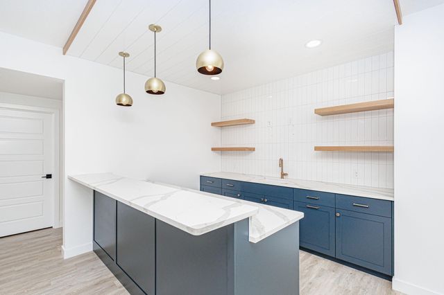 3400 WISTERIA LN, Columbia, MO 65203