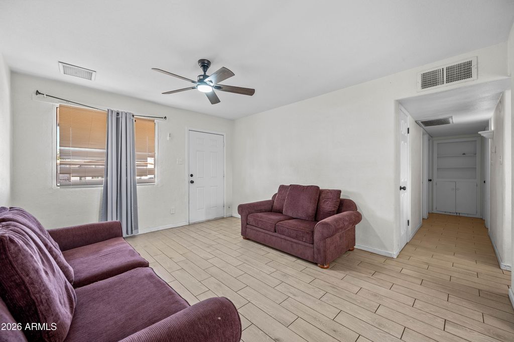 3007 N 81ST Avenue, Phoenix, AZ 85033 — photo 5