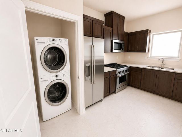 509 Spanish Oak Drive, Canutillo, TX 79835