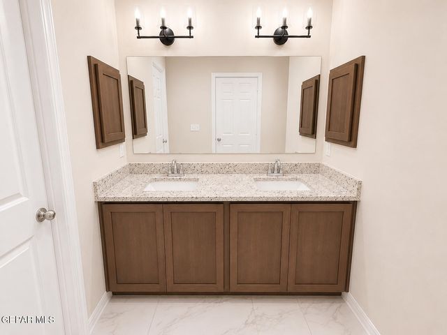 509 Spanish Oak Drive, Canutillo, TX 79835