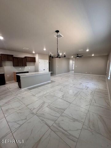 509 Spanish Oak Drive, Canutillo, TX 79835