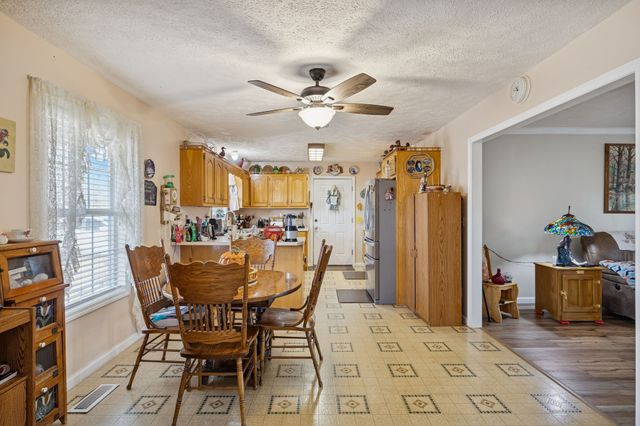 115 Boyd Ln, Hohenwald, TN 38462