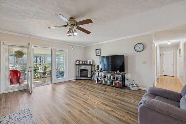 115 Boyd Ln, Hohenwald, TN 38462