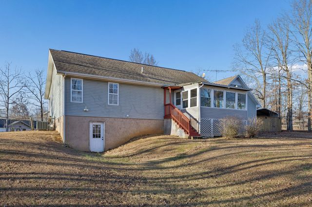 115 Boyd Ln, Hohenwald, TN 38462
