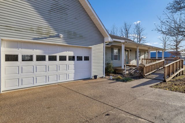 115 Boyd Ln, Hohenwald, TN 38462