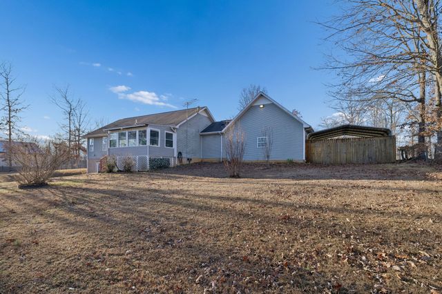 115 Boyd Ln, Hohenwald, TN 38462