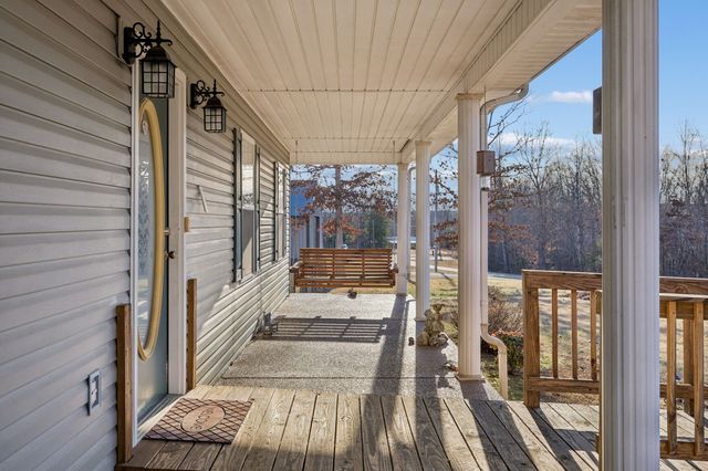 115 Boyd Ln, Hohenwald, TN 38462