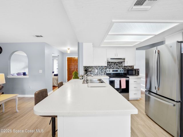 1075 Mandarin Drive NE, Palm Bay, FL 32905