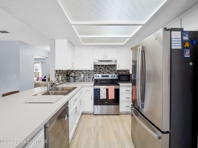 1075 Mandarin Drive NE, Palm Bay, FL 32905