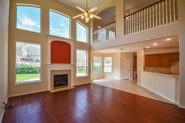 3211 Chapel Creek Way, Missouri City, TX 77459