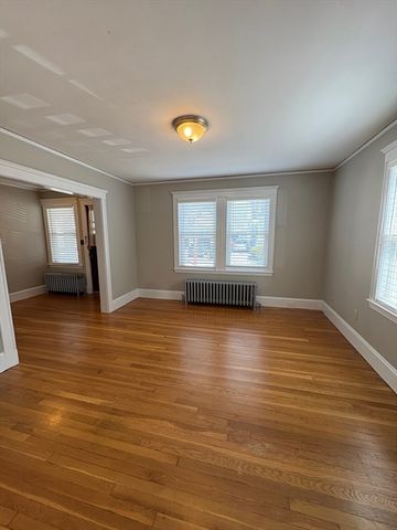 9 Aberdeen Rd 9, Milton, MA 02186