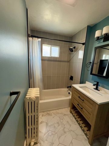 9 Aberdeen Rd 9, Milton, MA 02186