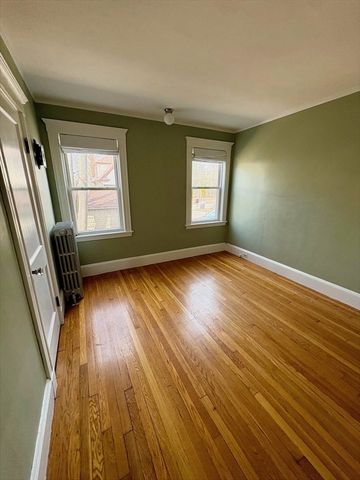 9 Aberdeen Rd 9, Milton, MA 02186