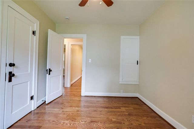714 E Gudgell Avenue, Independence, MO 64055