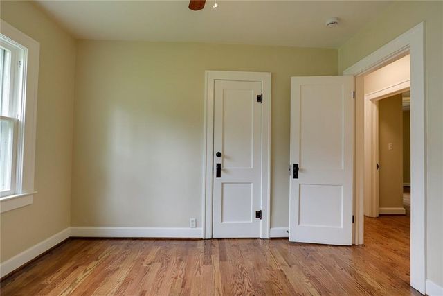 714 E Gudgell Avenue, Independence, MO 64055