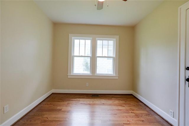 714 E Gudgell Avenue, Independence, MO 64055