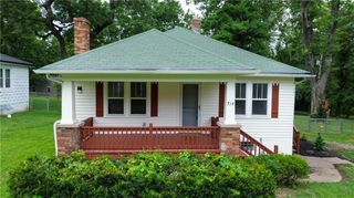 714 E Gudgell Avenue, Independence, MO 64055