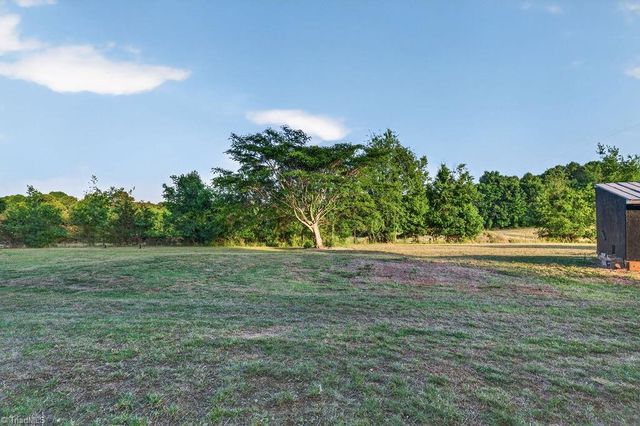1151 Moorefield Road, Danbury, NC 27016