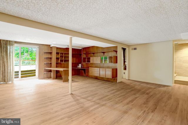8447 THAMES ST, Springfield, VA 22151