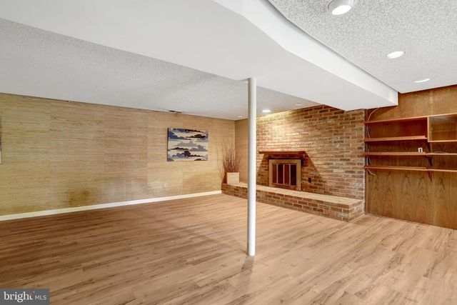 8447 THAMES ST, Springfield, VA 22151