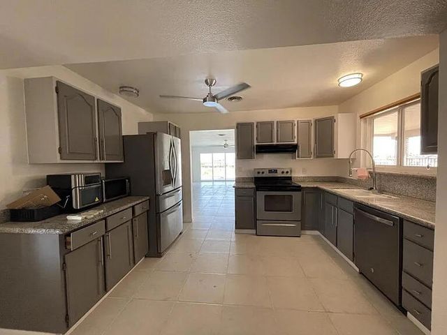 43400 Illinois Avenue, Palm Desert, CA 92211