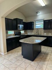 1137 Tailwater CV, Leander, TX 78641