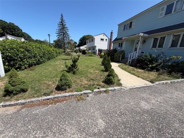 30 Eastwood Boulevard, Centereach, NY 11720