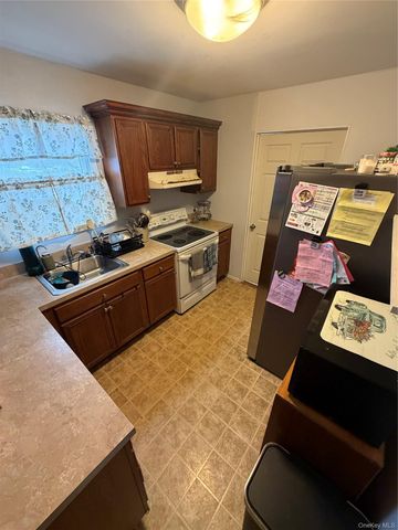 30 Eastwood Boulevard, Centereach, NY 11720