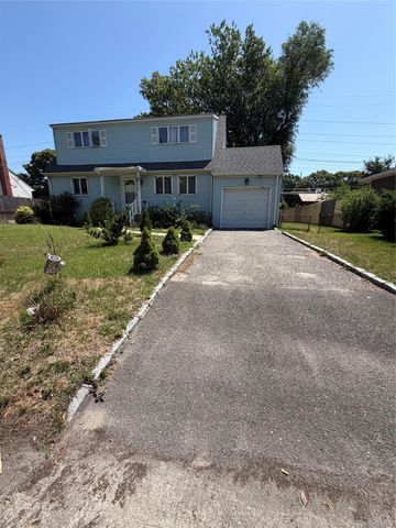 30 Eastwood Boulevard, Centereach, NY 11720