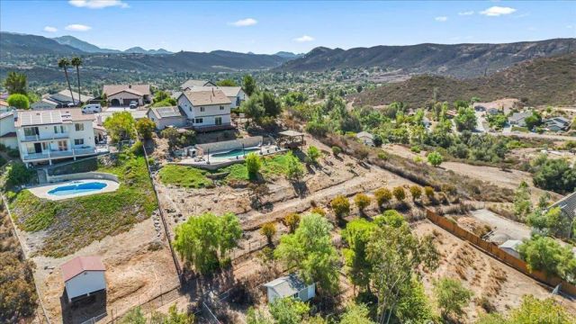 24144 St Helena Court, Ramona, CA 92065