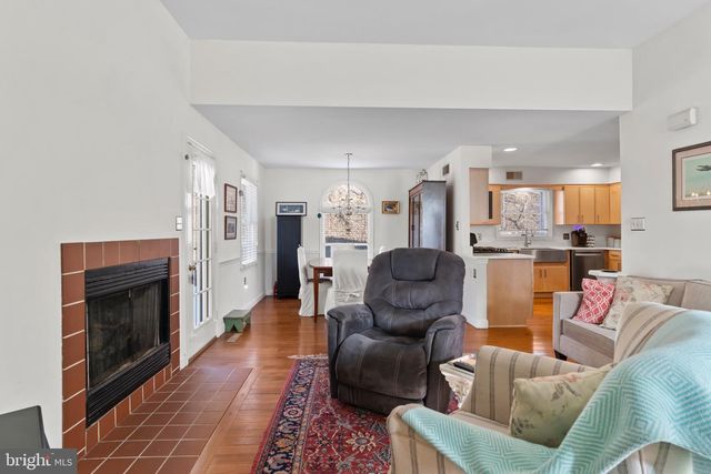 102 LITTLE RUN RD, Camp Hill, PA 17011