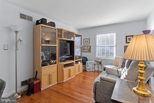 102 LITTLE RUN RD, Camp Hill, PA 17011