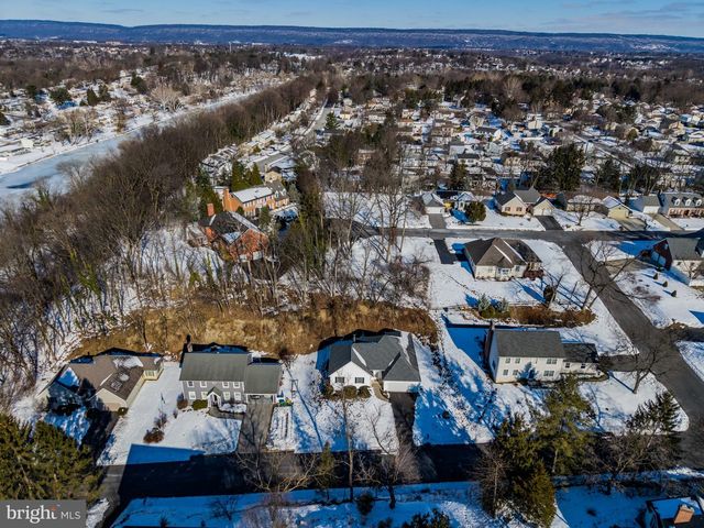 102 LITTLE RUN RD, Camp Hill, PA 17011