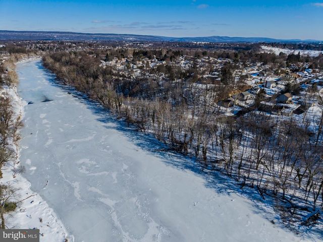 102 LITTLE RUN RD, Camp Hill, PA 17011