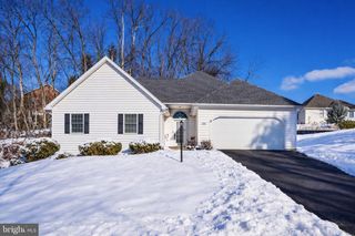 102 LITTLE RUN RD, Camp Hill, PA 17011