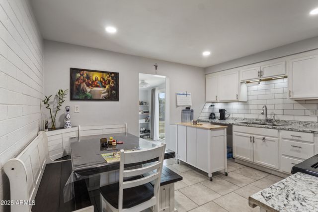 11111 W HOLLYWOOD Avenue, Youngtown, AZ 85363