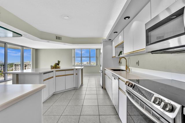 3233 NE 32nd Avenue 1103, Fort Lauderdale, FL 33308