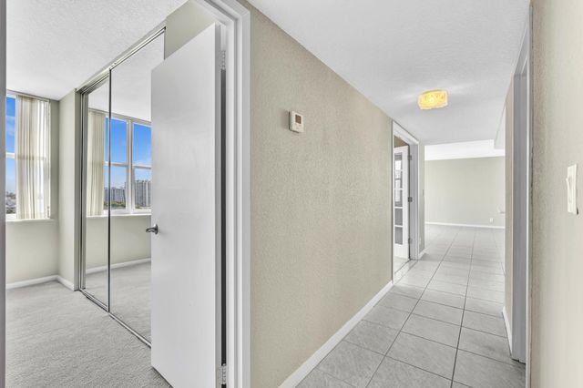3233 NE 32nd Avenue 1103, Fort Lauderdale, FL 33308