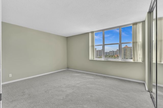 3233 NE 32nd Avenue 1103, Fort Lauderdale, FL 33308