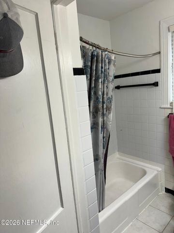 2710 SOUTHSIDE Boulevard, Jacksonville, FL 32216