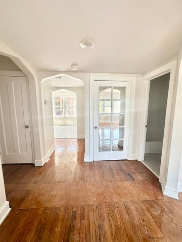 3703 W Division Street 2, Chicago, IL 60651