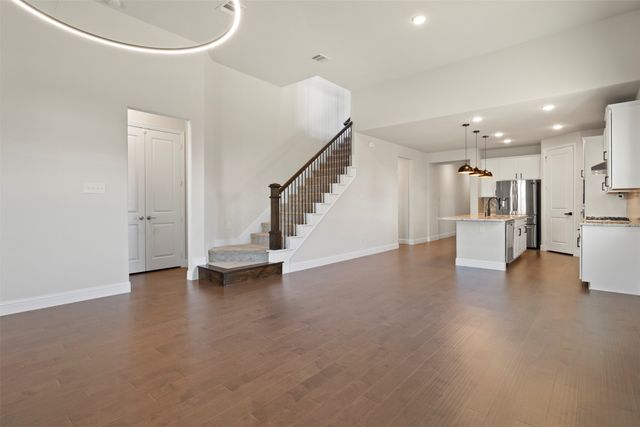 2205 Lexington Way, Carrollton, TX 75010