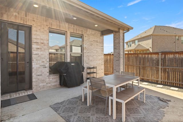 2205 Lexington Way, Carrollton, TX 75010