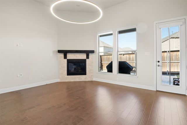 2205 Lexington Way, Carrollton, TX 75010