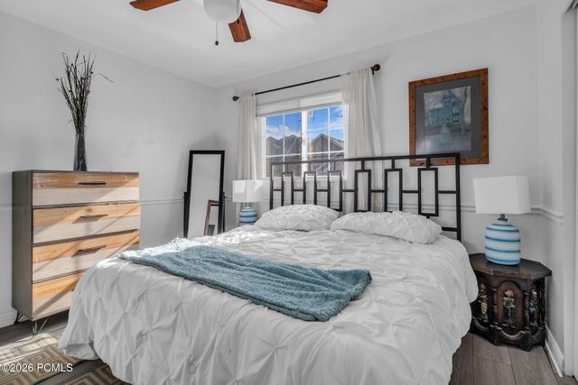 7462 S 2300, Cottonwood Heights, UT 84121