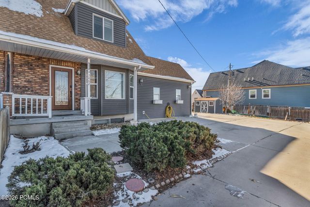 7462 S 2300, Cottonwood Heights, UT 84121