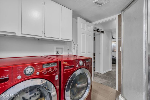 7462 S 2300, Cottonwood Heights, UT 84121