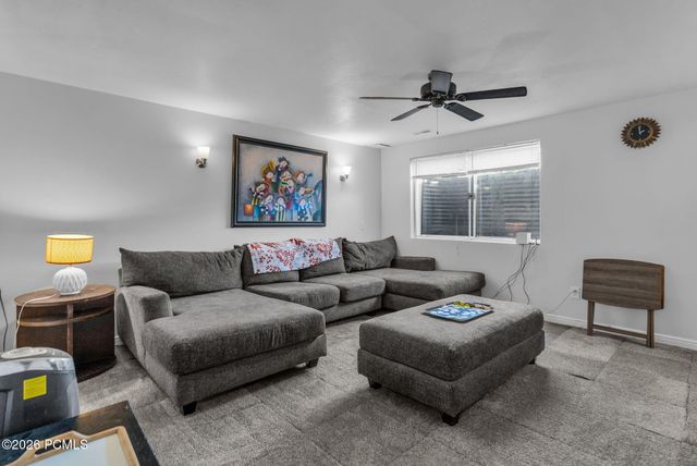 7462 S 2300, Cottonwood Heights, UT 84121