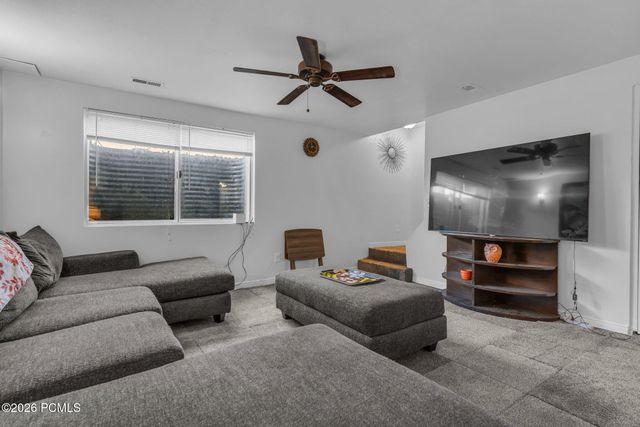 7462 S 2300, Cottonwood Heights, UT 84121